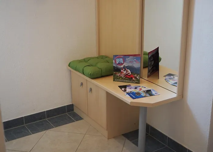 Sarah Дорфгаштайн